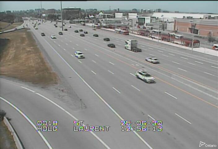 Traffic camera image at 2025-06-30 17:01:06