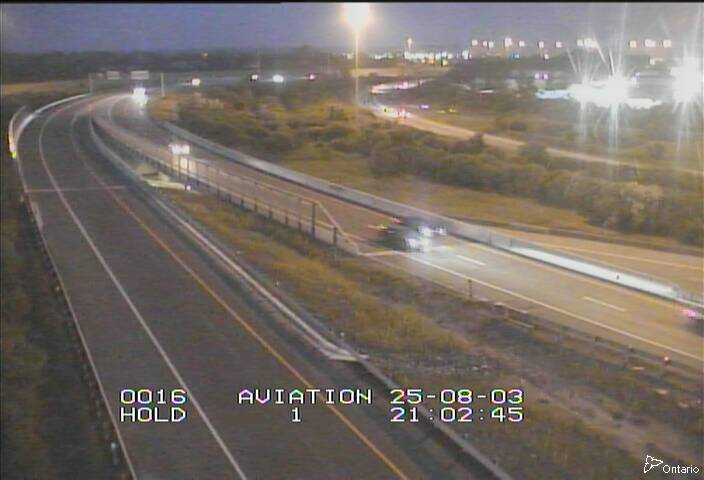 Traffic camera image at 2025-08-04 01:05:52
