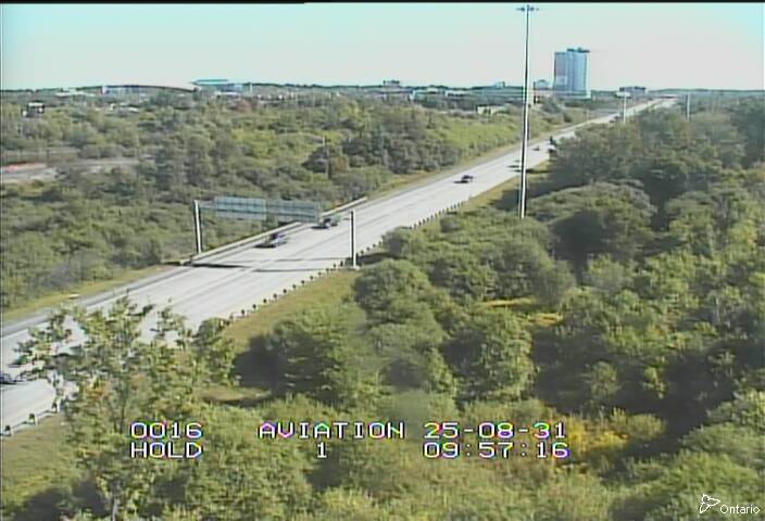 Traffic camera image at 2025-08-31 14:01:02