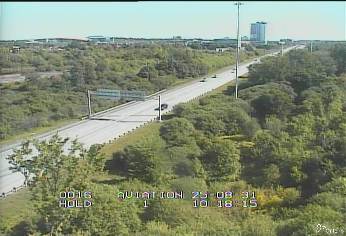 Traffic camera image at 2025-08-31 14:21:10
