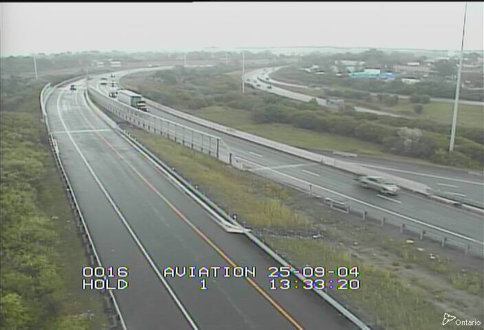 Traffic camera image at 2025-09-04 17:36:02