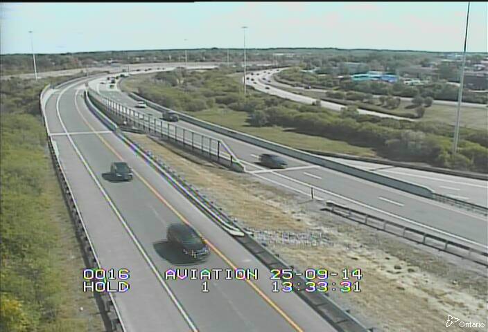 Traffic camera image at 2025-09-14 17:35:59