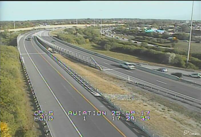 Traffic camera image at 2025-09-17 21:26:04