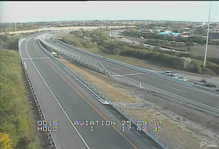Traffic camera image at 2025-09-17 21:46:00