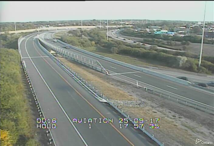 Traffic camera image at 2025-09-17 22:01:04