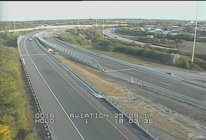 Traffic camera image at 2025-09-17 22:06:05
