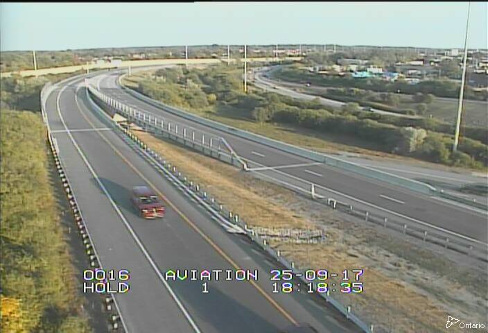 Traffic camera image at 2025-09-17 22:20:54
