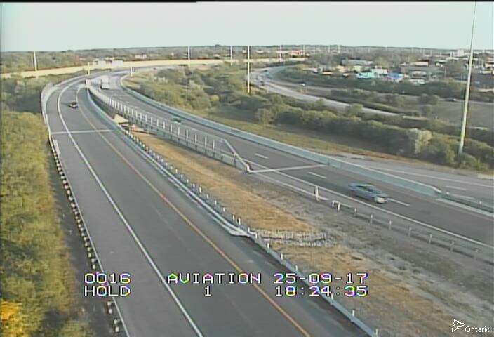 Traffic camera image at 2025-09-17 22:26:05