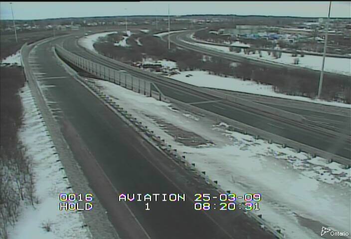 Traffic camera image at 2025-03-09 13:25:42