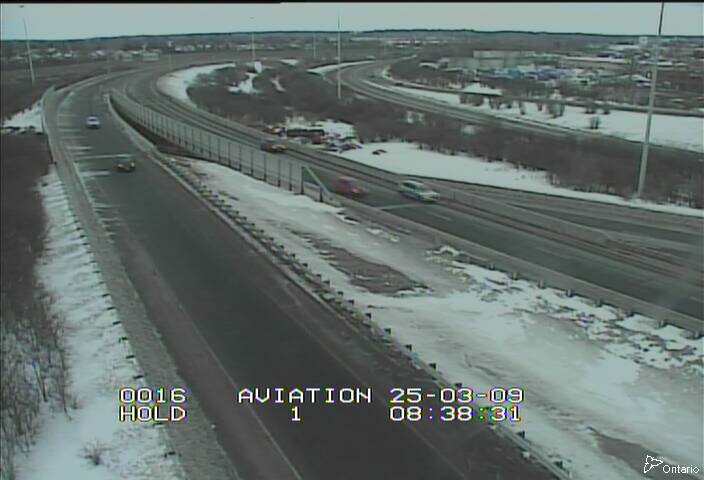 Traffic camera image at 2025-03-09 13:46:04