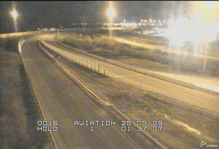 Traffic camera image at 2025-05-09 05:40:42
