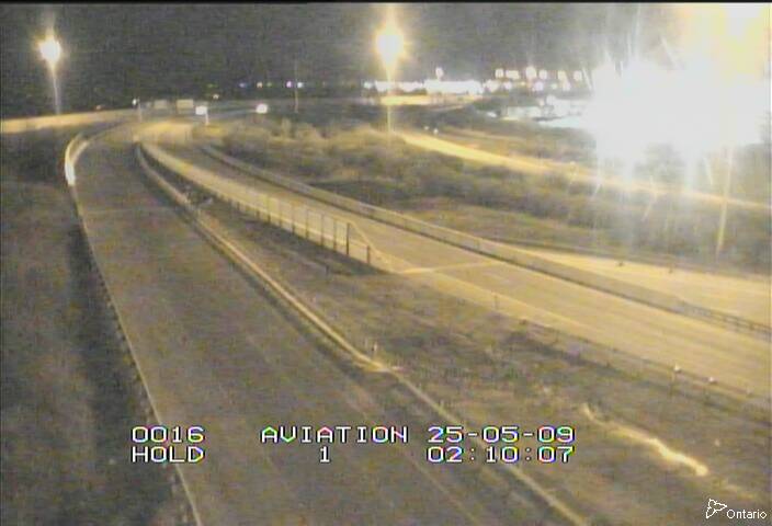Traffic camera image at 2025-05-09 06:15:44
