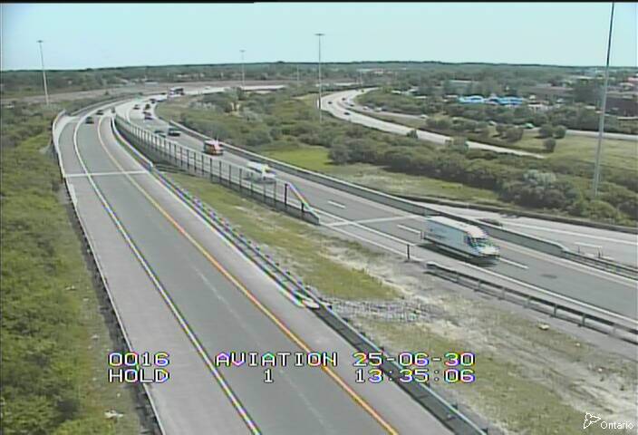 Traffic camera image at 2025-06-30 17:37:38