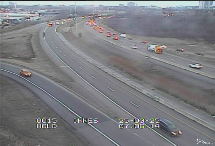 Traffic camera image at 2025-03-25 11:10:45