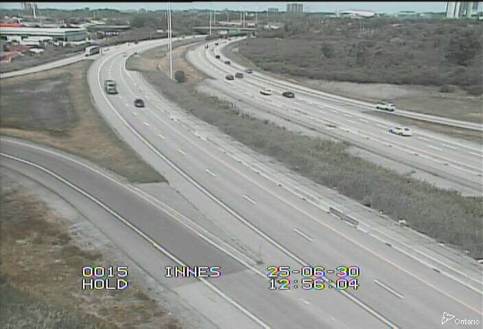 Traffic camera image at 2025-06-30 17:01:06