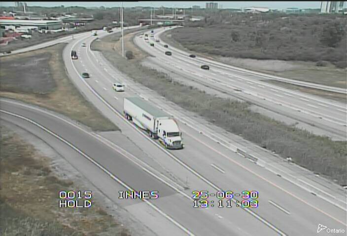 Traffic camera image at 2025-06-30 17:16:16