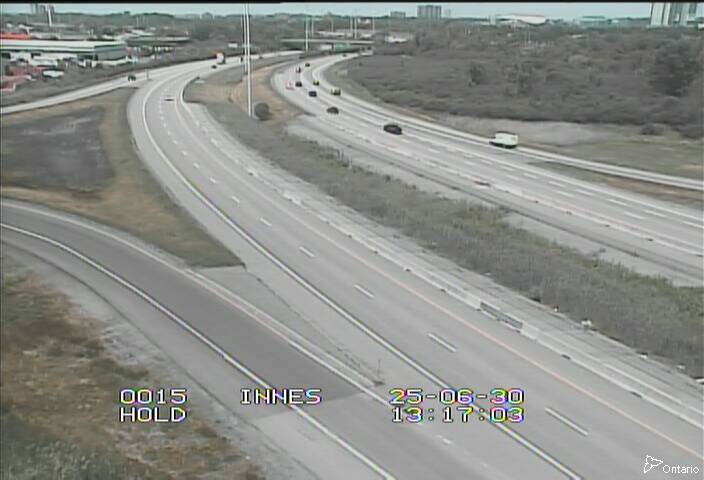 Traffic camera image at 2025-06-30 17:21:10