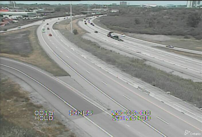 Traffic camera image at 2025-06-30 17:31:14