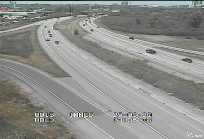 Traffic camera image at 2025-06-30 17:37:38