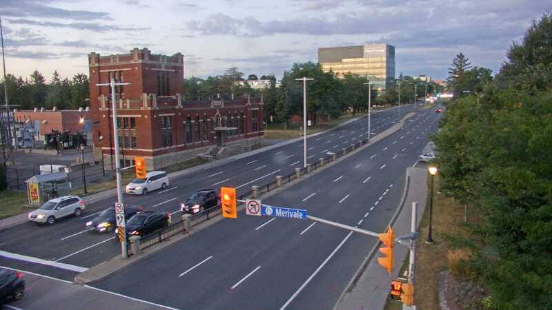 Traffic camera image at 2025-08-25 00:05:13
