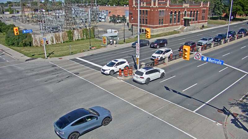 Traffic camera image at 2025-09-14 17:20:11