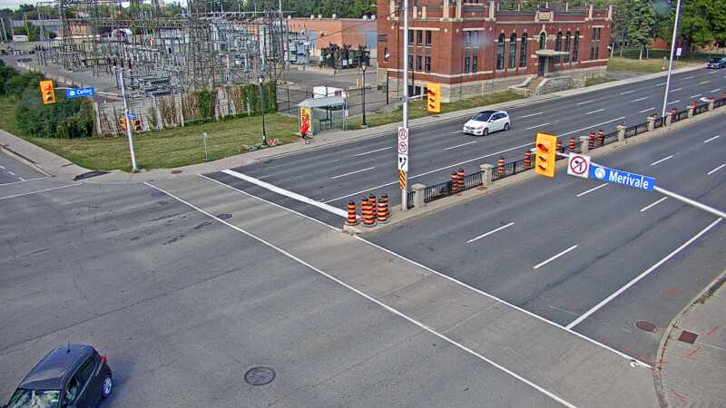Traffic camera image at 2025-09-14 18:25:11