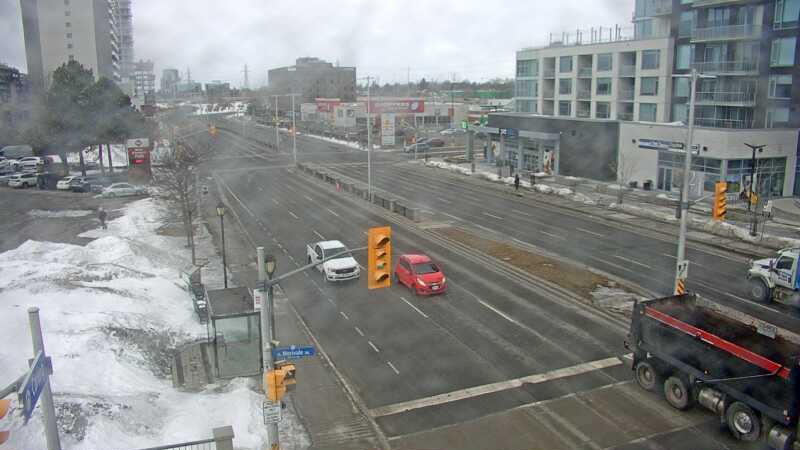 Traffic camera image at 2025-03-09 14:05:20