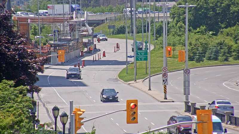 Traffic camera image at 2025-06-30 17:36:43