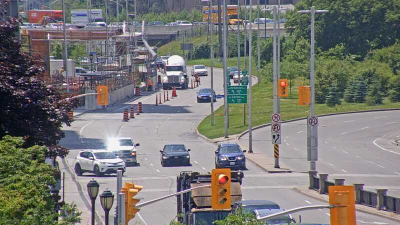 Traffic camera image at 2025-06-30 17:55:09