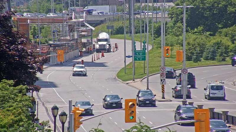 Traffic camera image at 2025-06-30 18:00:11