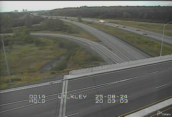 Traffic camera image at 2025-08-25 00:06:01