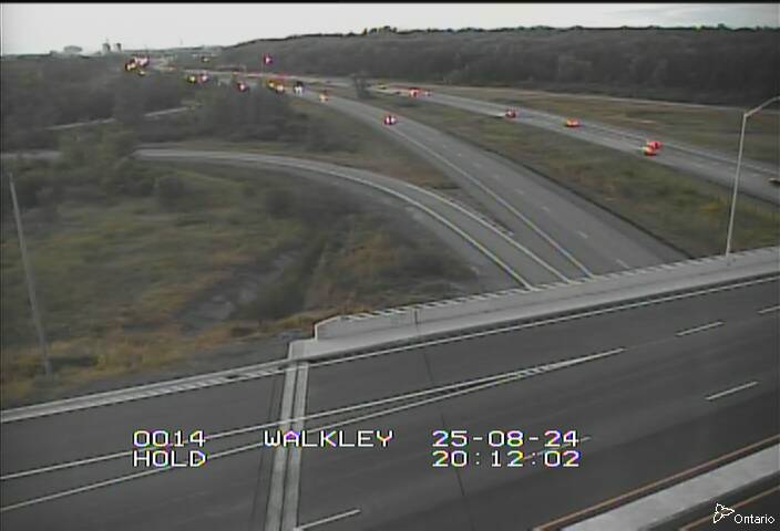 Traffic camera image at 2025-08-25 00:16:01