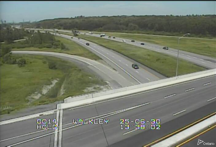 Traffic camera image at 2025-06-30 17:41:00