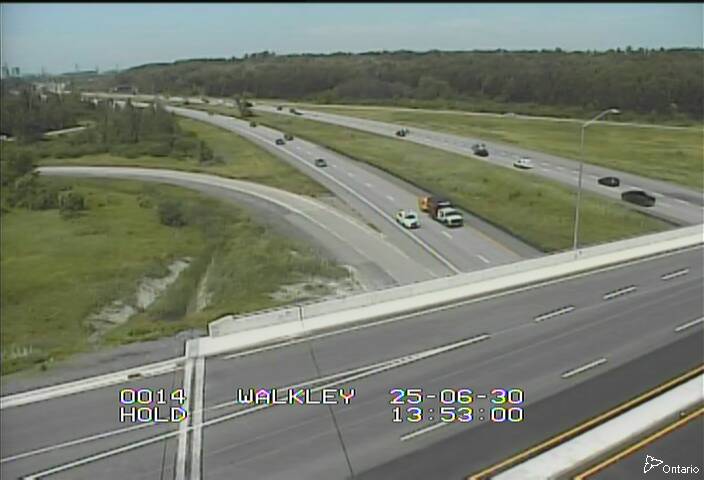 Traffic camera image at 2025-06-30 17:56:05