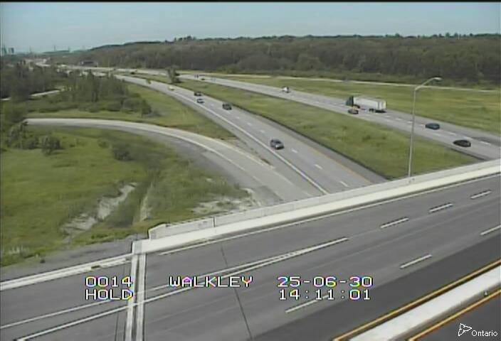 Traffic camera image at 2025-06-30 18:16:04