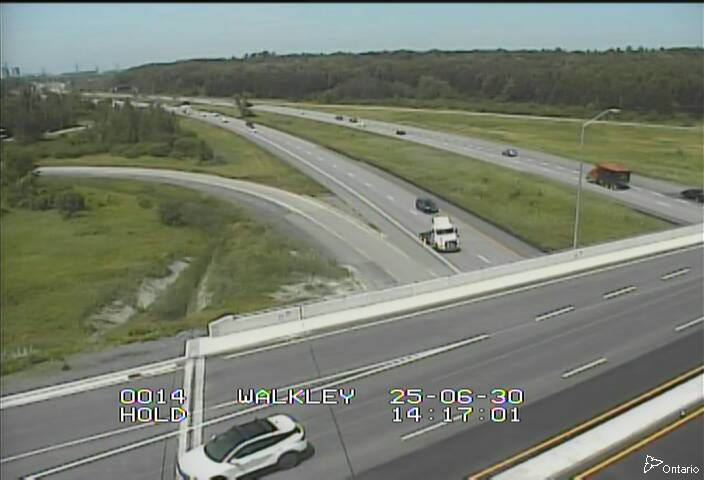 Traffic camera image at 2025-06-30 18:21:04