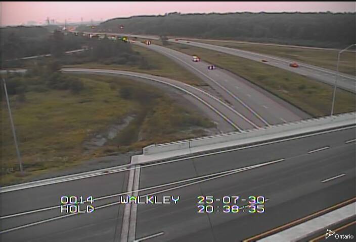 Traffic camera image at 2025-07-31 00:40:54