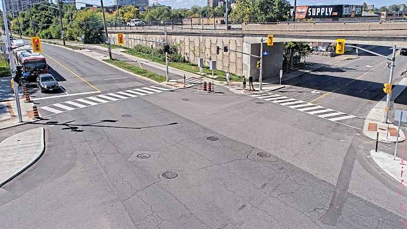Traffic camera image at 2025-09-14 17:36:00