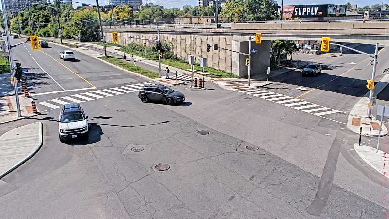 Traffic camera image at 2025-09-14 17:51:11