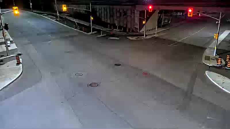 Traffic camera image at 2025-05-09 06:36:21