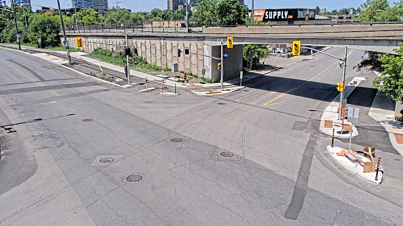 Traffic camera image at 2025-06-30 16:31:10