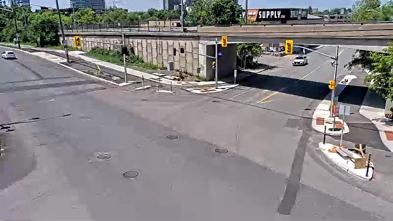 Traffic camera image at 2025-06-30 16:51:00
