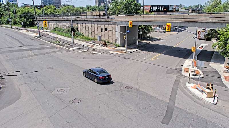 Traffic camera image at 2025-06-30 17:41:00