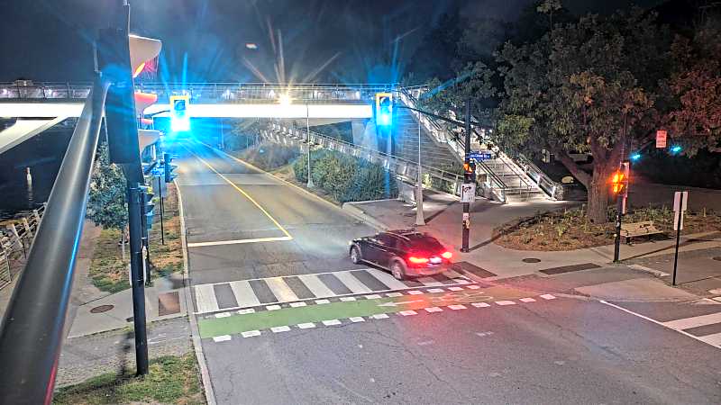 Traffic camera image at 2025-08-25 02:56:06