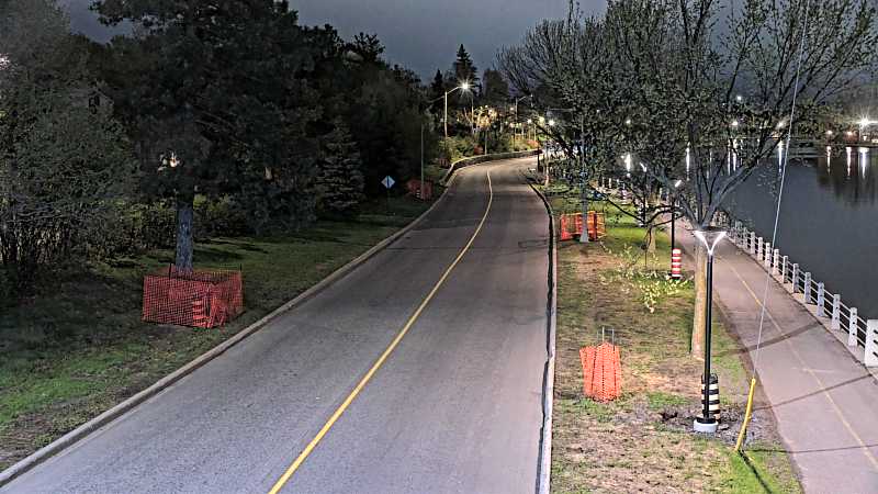 Traffic camera image at 2025-05-09 05:36:19