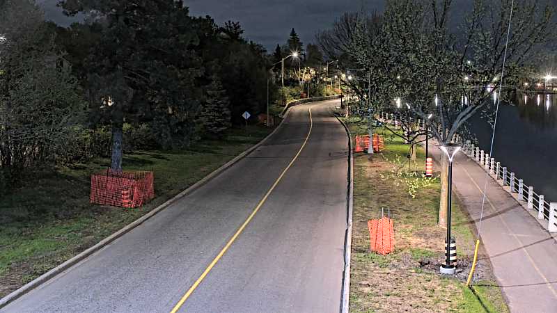 Traffic camera image at 2025-05-09 05:55:41