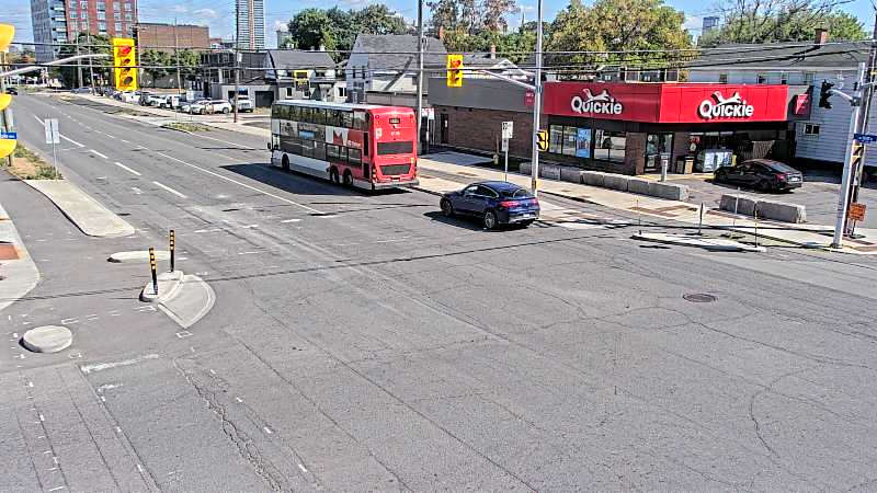 Traffic camera image at 2025-09-14 17:30:56