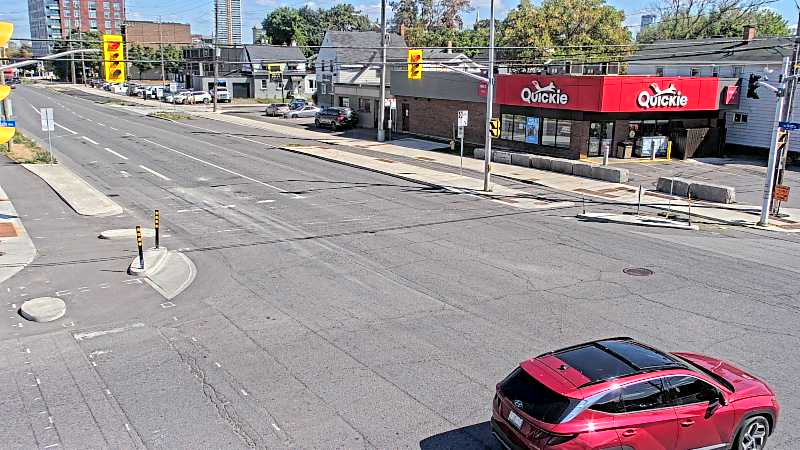 Traffic camera image at 2025-09-14 17:51:11