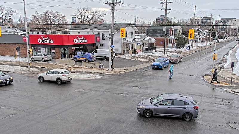 Traffic camera image at 2025-03-09 14:21:05