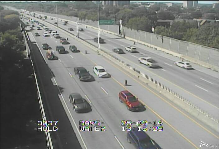 Traffic camera image at 2025-09-14 17:16:06